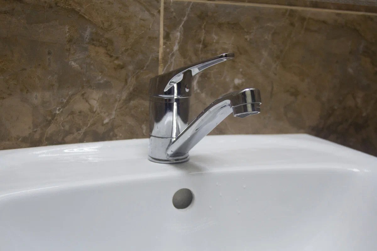 В Казани из-за аварии на водопроводе отключили воду в пяти домах