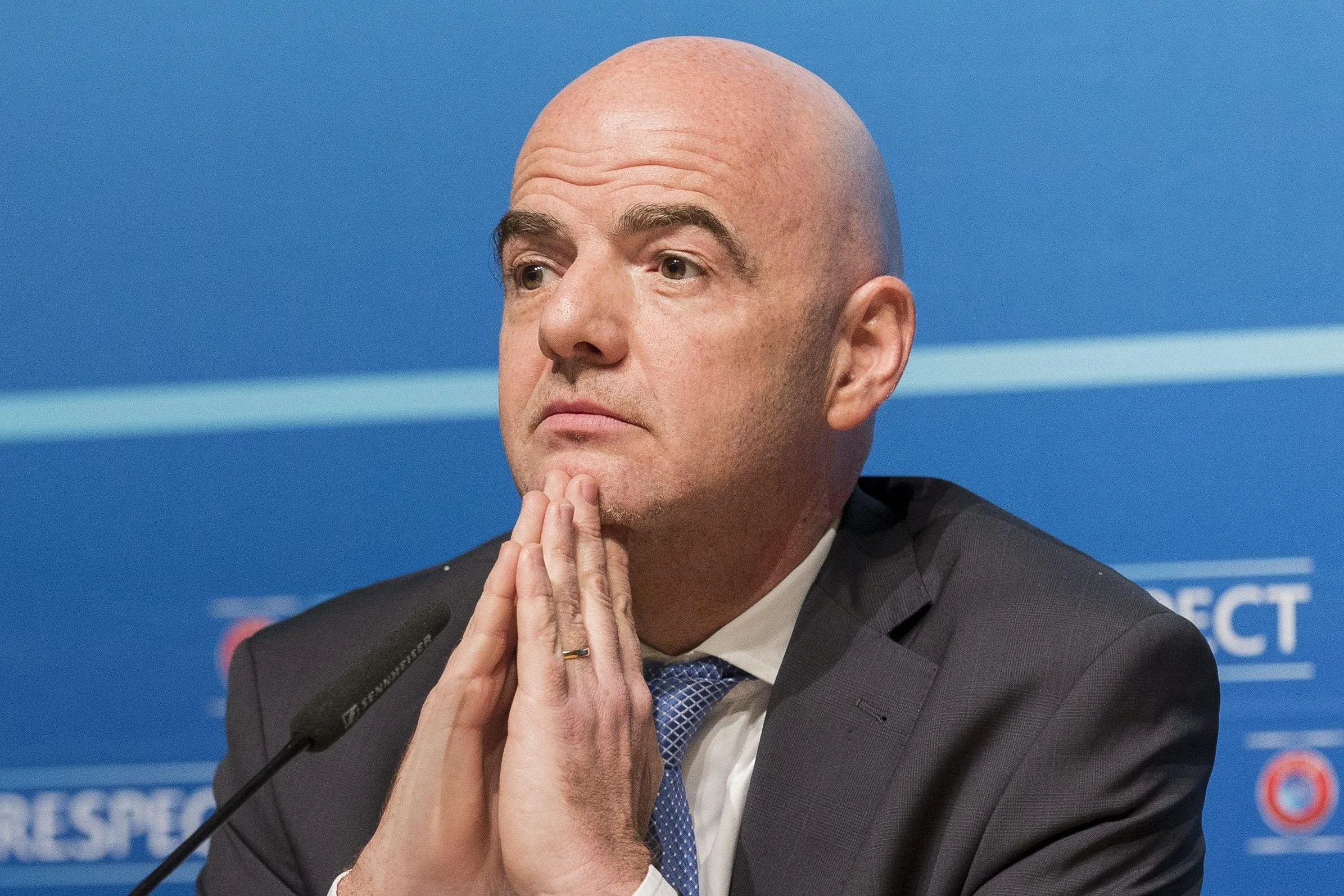 Источник уверен, что в ФИФА не будут голосовать за возвращение России