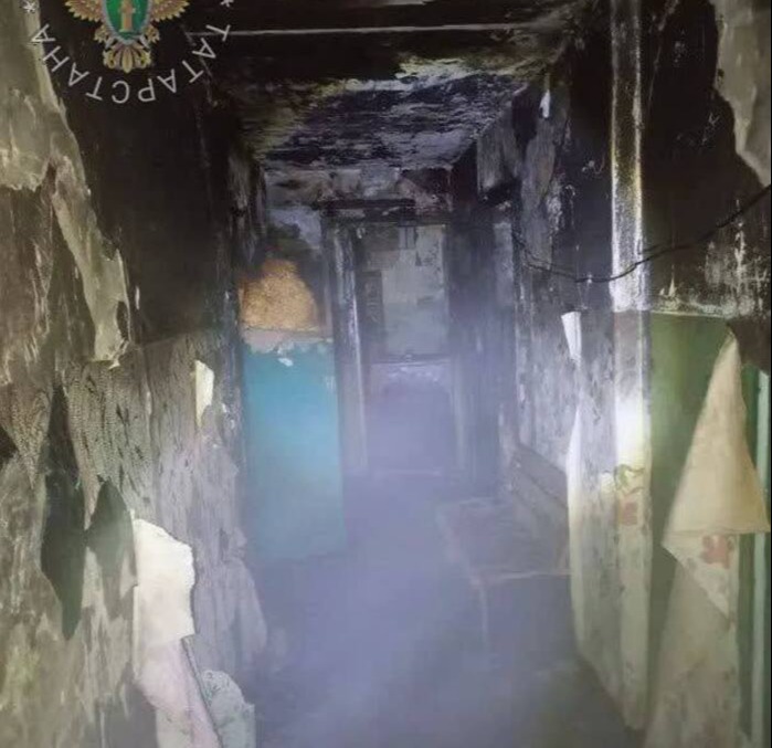 В Зеленодольске при пожаре в бывшем общежитии погибли три человека