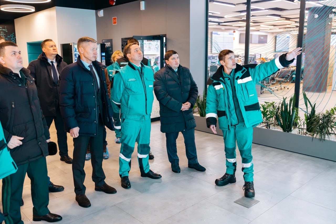 Глава Минэкологии Татарстана изучил, как Нижнекамскнефтехим очищает сточные воды