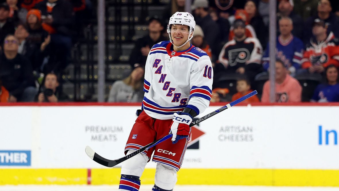 Нападающий «Рейнджерс» Артемий Панарин перешел в «Лос-Анджелес Кингс»