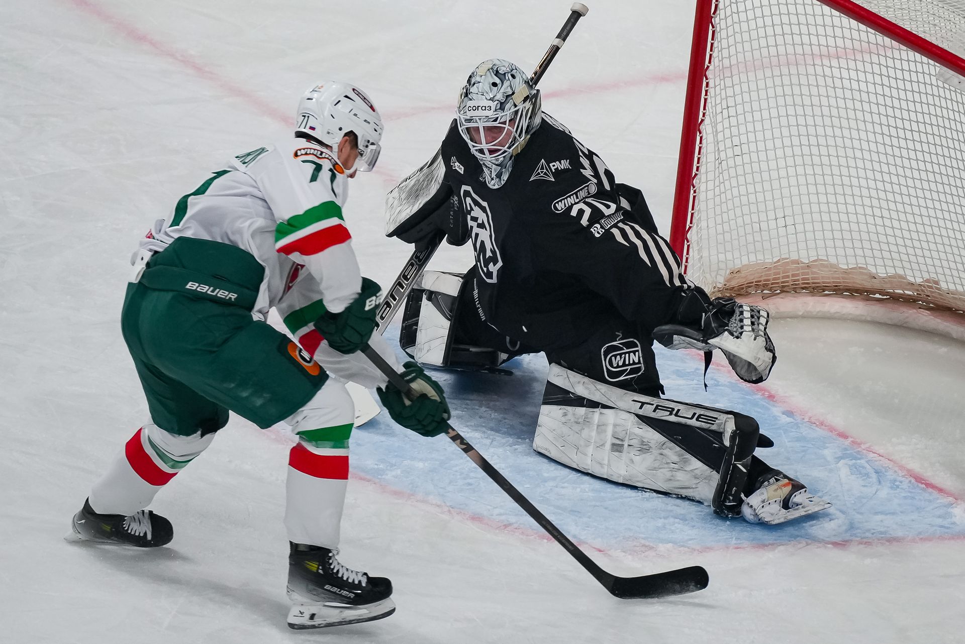 Мыльников съел «Ак Барс»: казанцы проиграли «Трактору» и пролетели мимо плей-офф