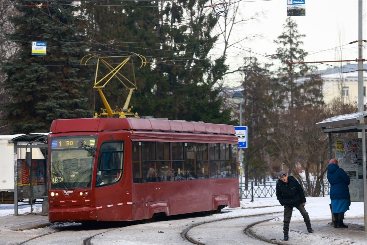 Трамваям в Казани продлили объезд из-за аварийных работ на улице Тукая