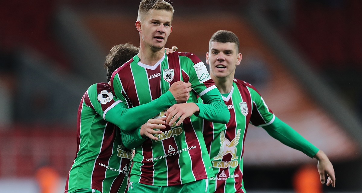 Егор Сорокин перешёл к конкуренту Слуцкого в Китае