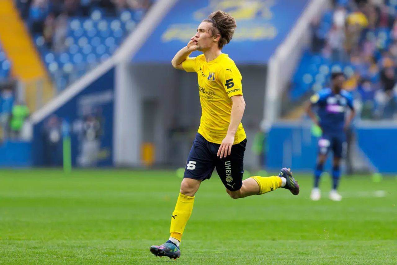 «Рубин» планирует подписать хавбека «Ростова» Щетинина