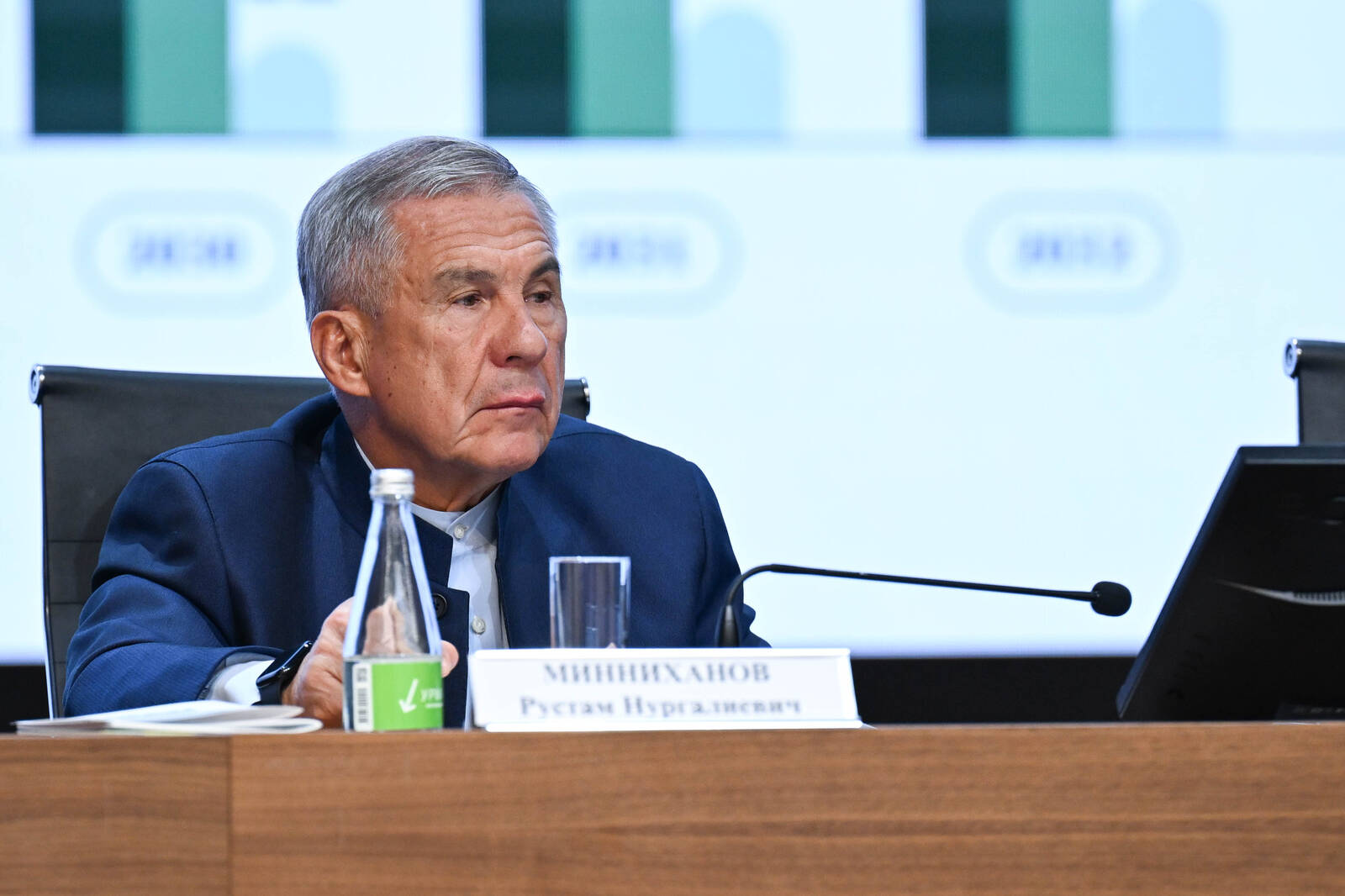 Минниханов поручил заняться работой с долгами по арендной плате за госимущество