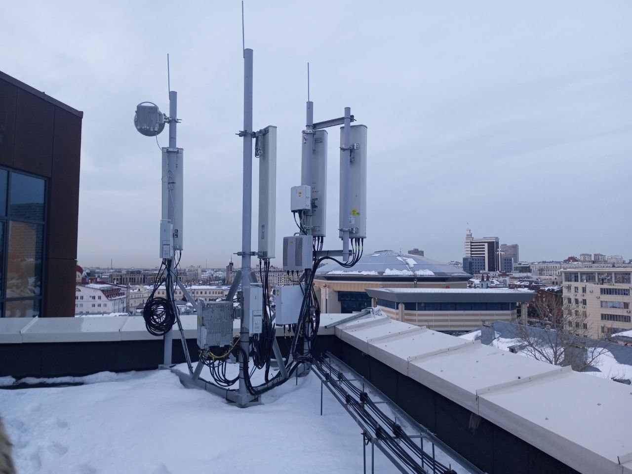 В Татарстане на ряде базовых станций операторов снизили мощность излучателей