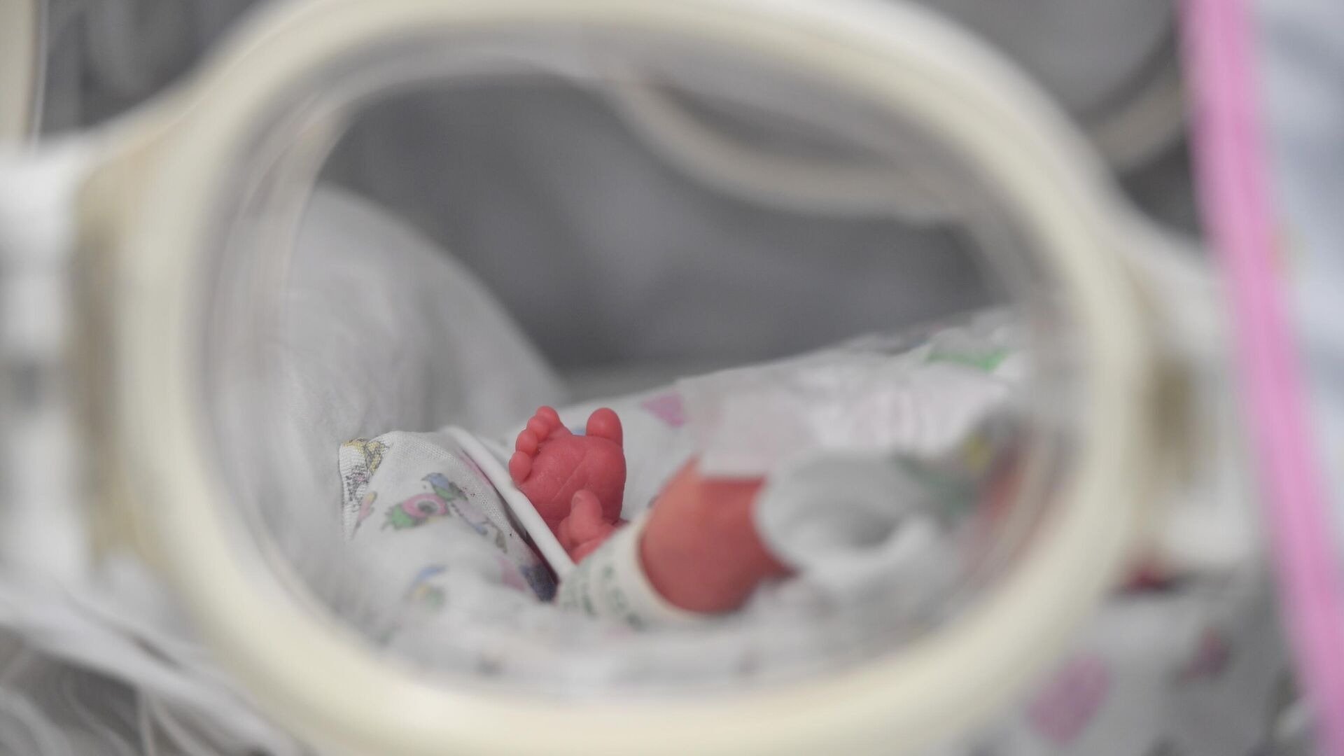 Скрининг новорождённых в России расширят на два новых заболевания