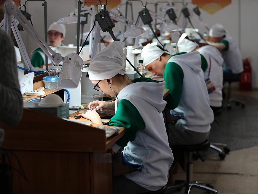 В каких районах Казани увеличилась среднемесячная зарплата