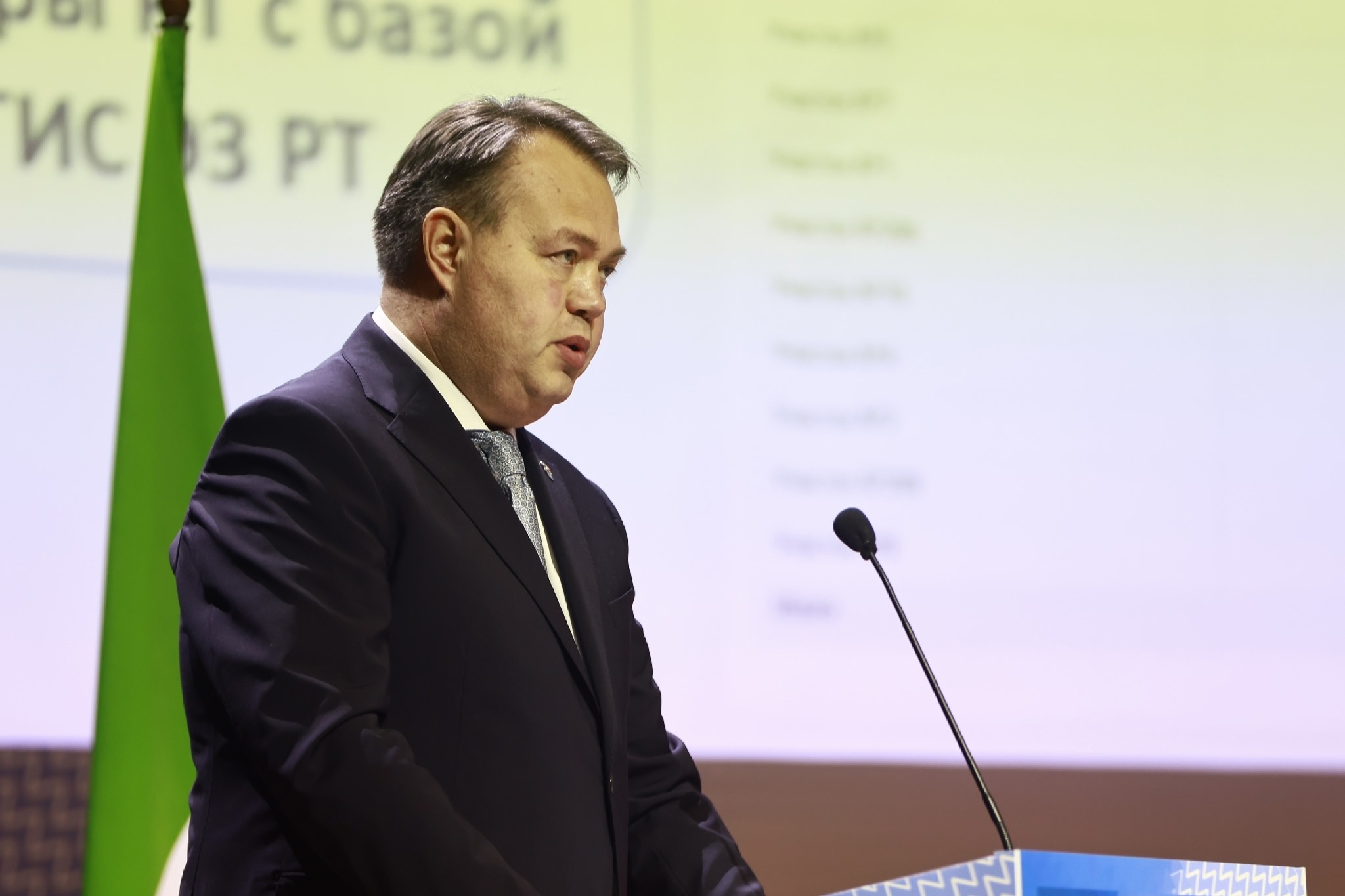 Абашев: «Вопрос оказания платных медуслуг детям должен уйти с повестки»