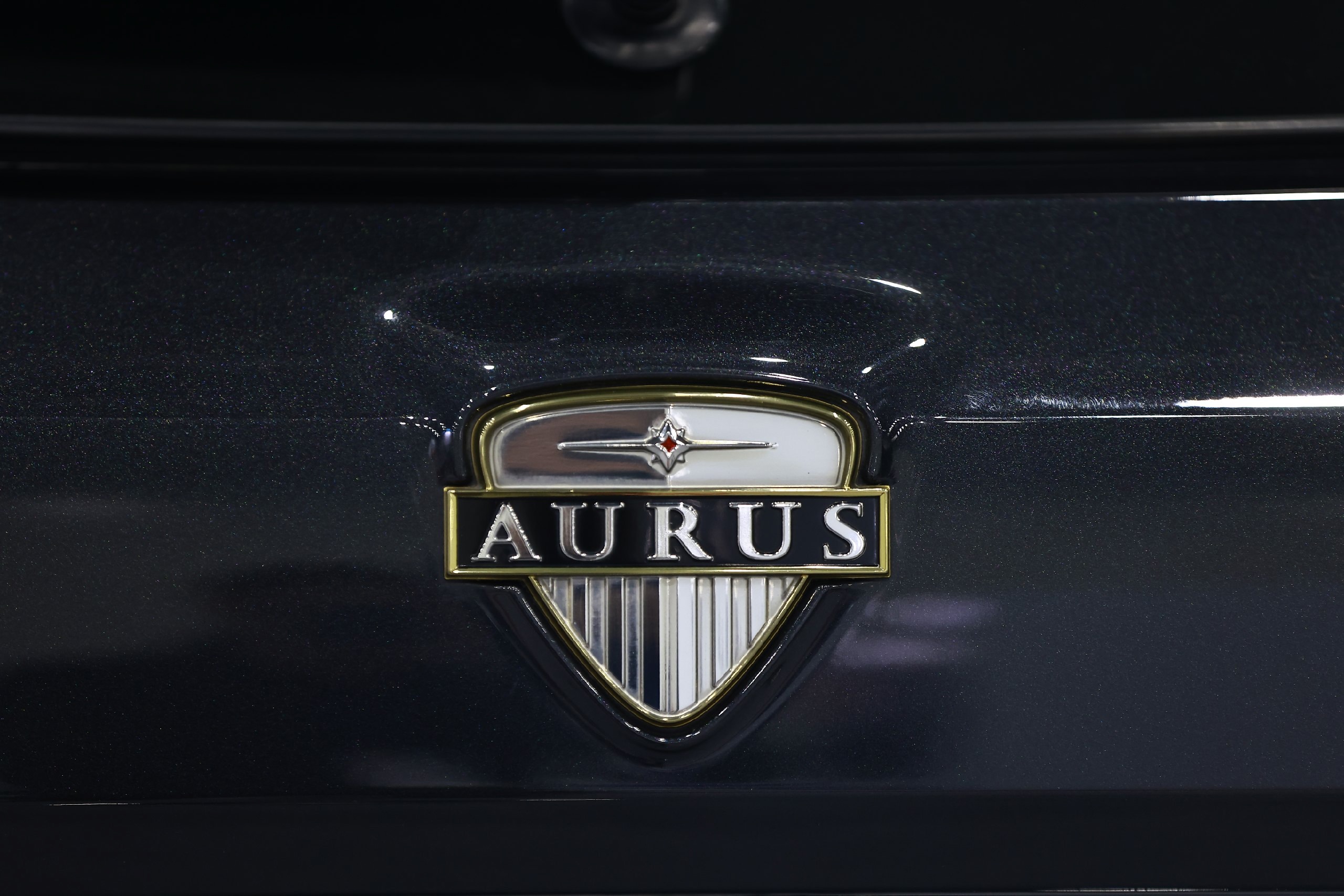 Производство Aurus на татарстанском заводе заглохло