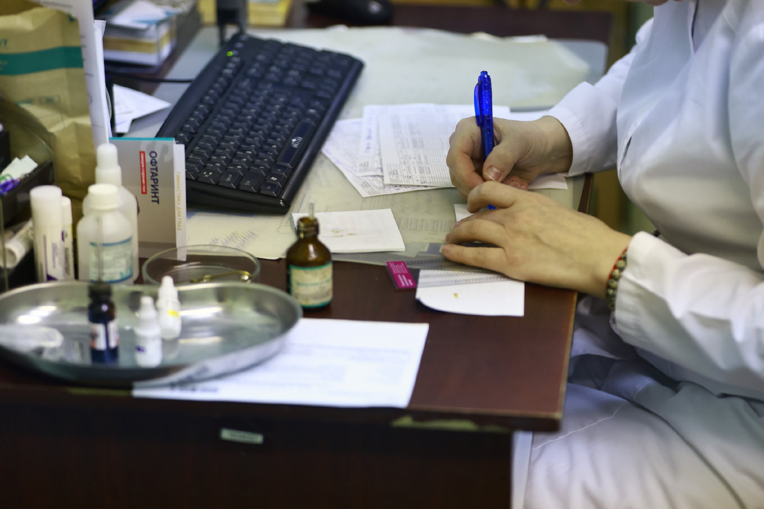 Минздрав прокомментировал обвал крыши детской поликлиники в Казани