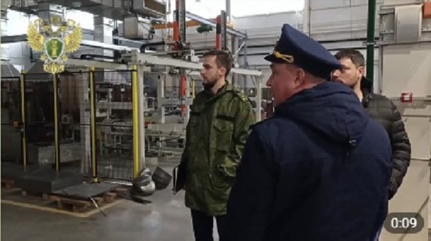 В Набережных Челнах женщину насмерть придавило водонагревателем