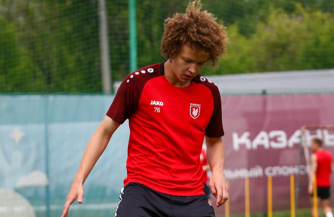 Артига — Васильеву: «Если не сыграешь 200 матчей в РПЛ — это будет крах»