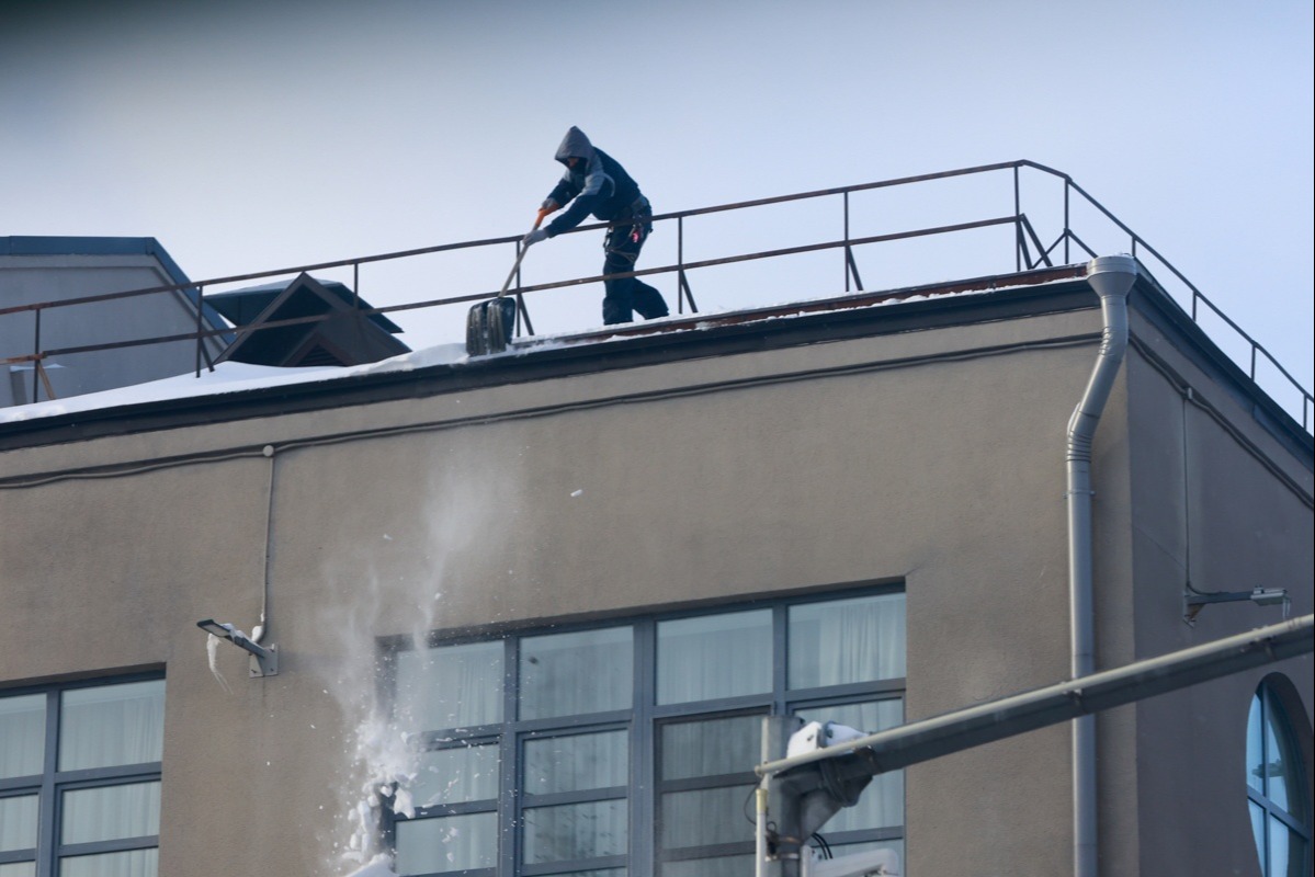 Глава СК потребовал возбудить дело после обрушения крыши в Казани