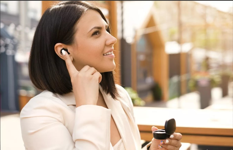 Наушники грозят раком, поражением печени и нарушением развития мозга