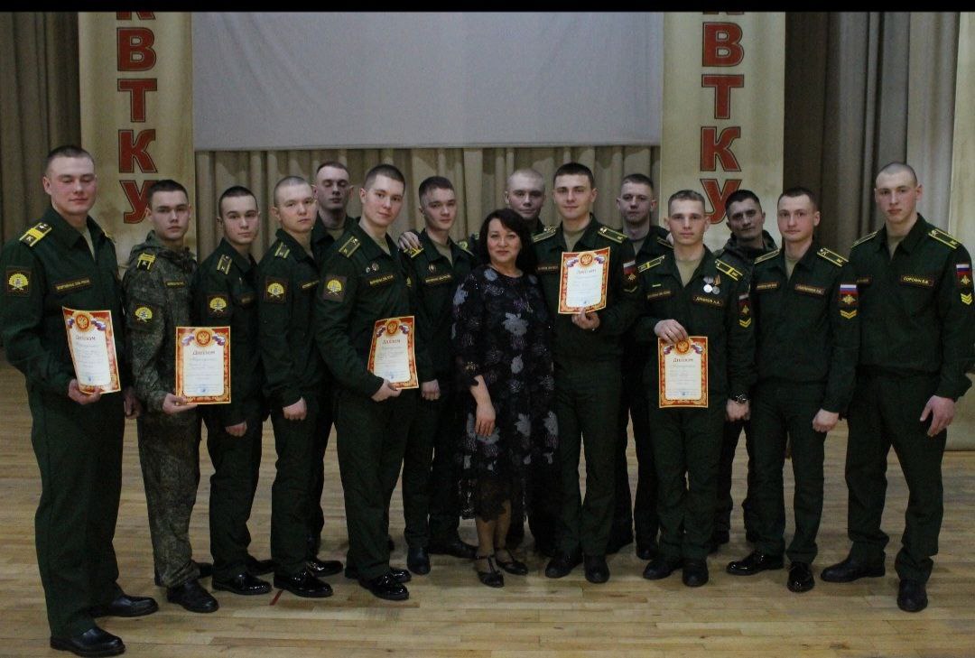 Не только в военной науке проявляют себя будущие танкисты, еще они пишут стихи