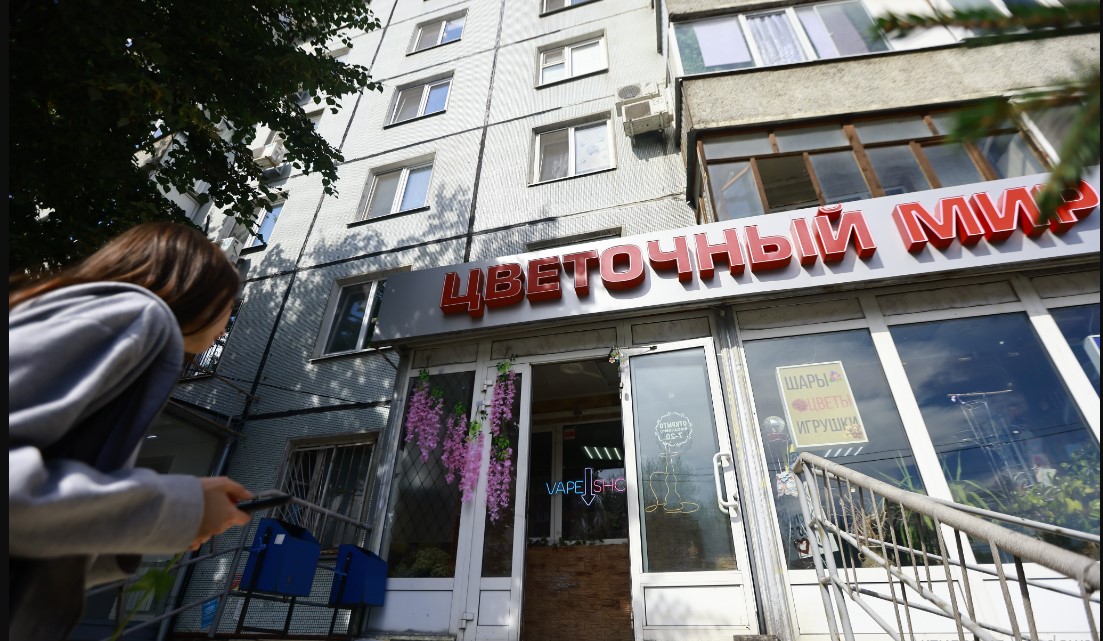 В России вступает запрет на применение иностранных слов на вывесках и табличках