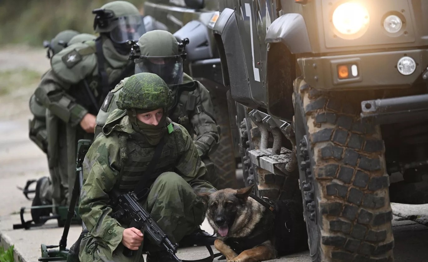 Минниханов поручил Метшину нагонять план по контрактам с Минобороны