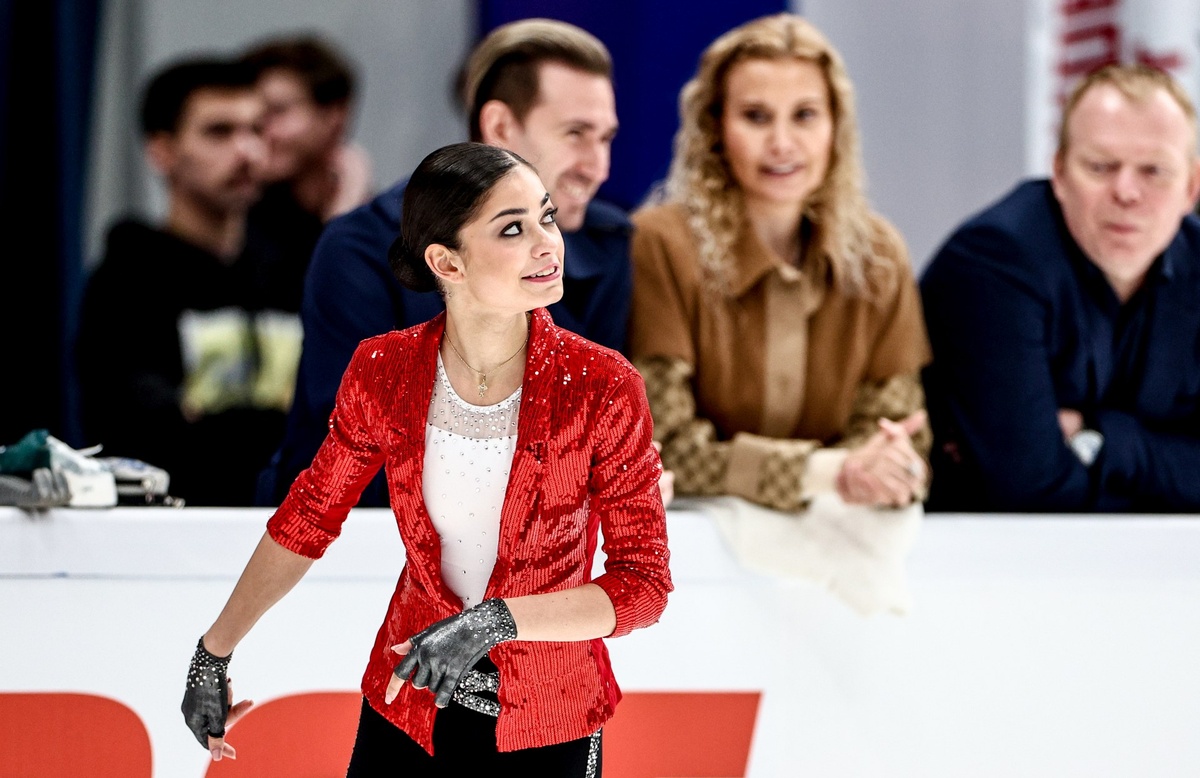 Познер: «Аделия Петросян должна лететь в Россию с высоко поднятой головой»