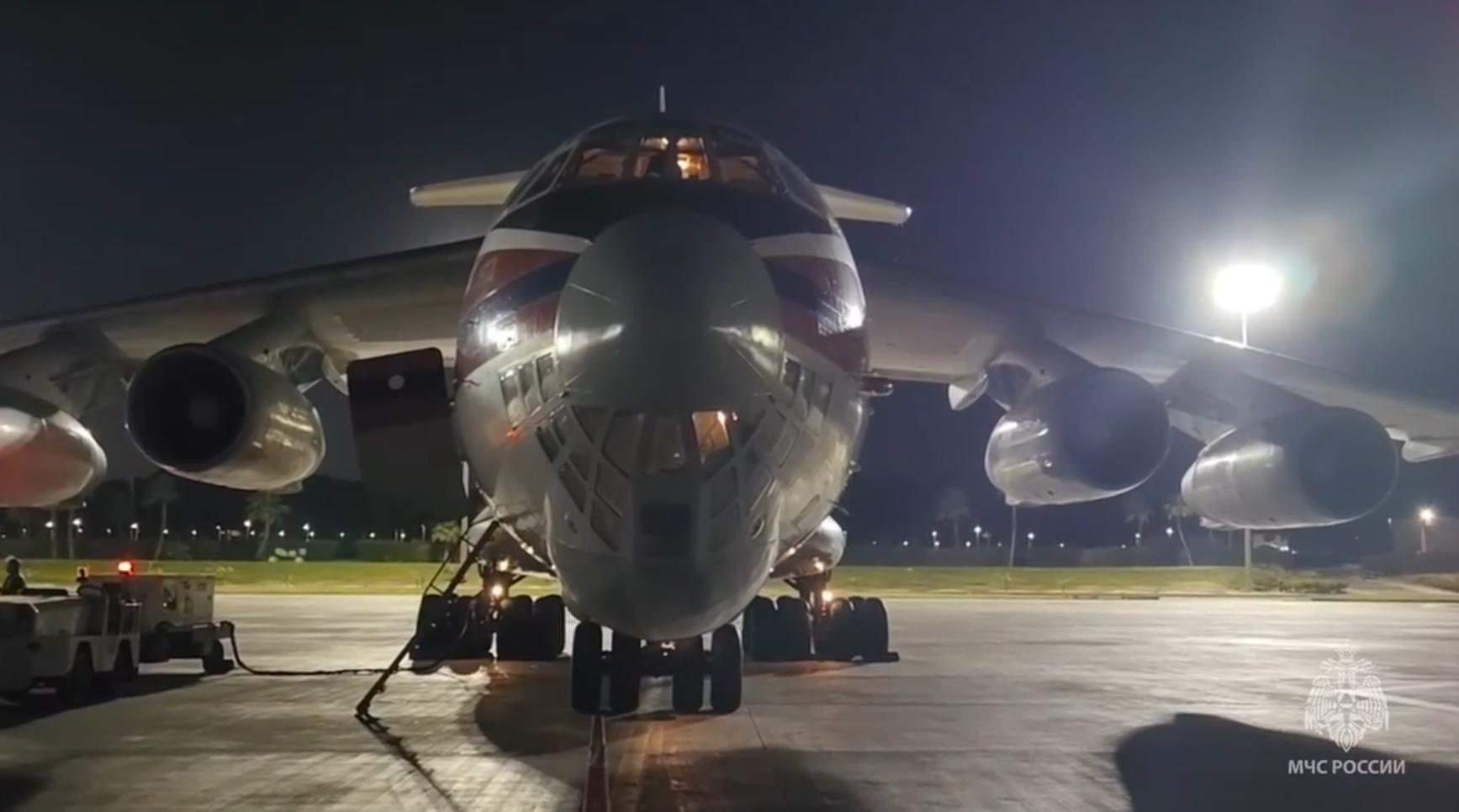 Спецбортом МЧС из Египта в Москву доставили россиян, покинувших Израиль