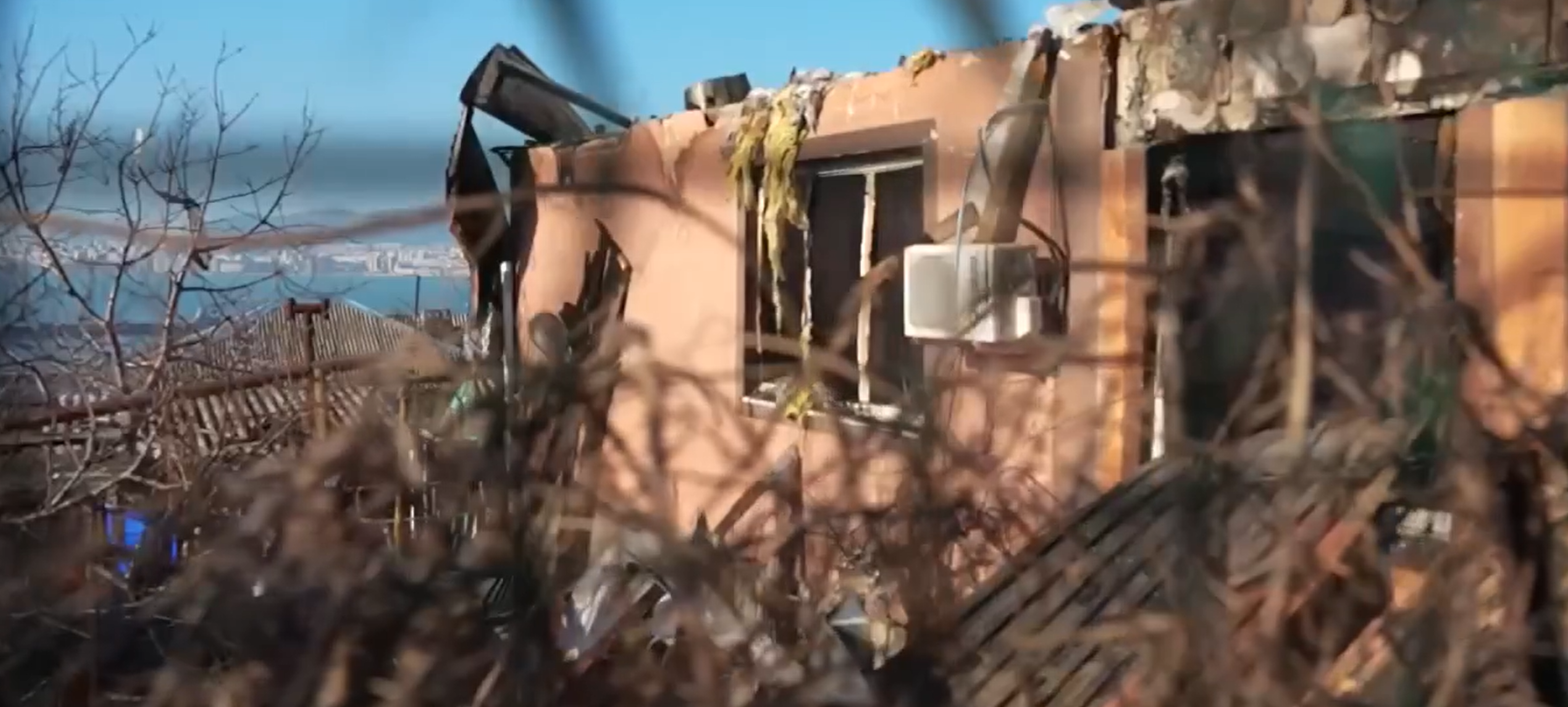 Дроны повредили более 100 домов в Новороссийске, в детском саду выбило окна