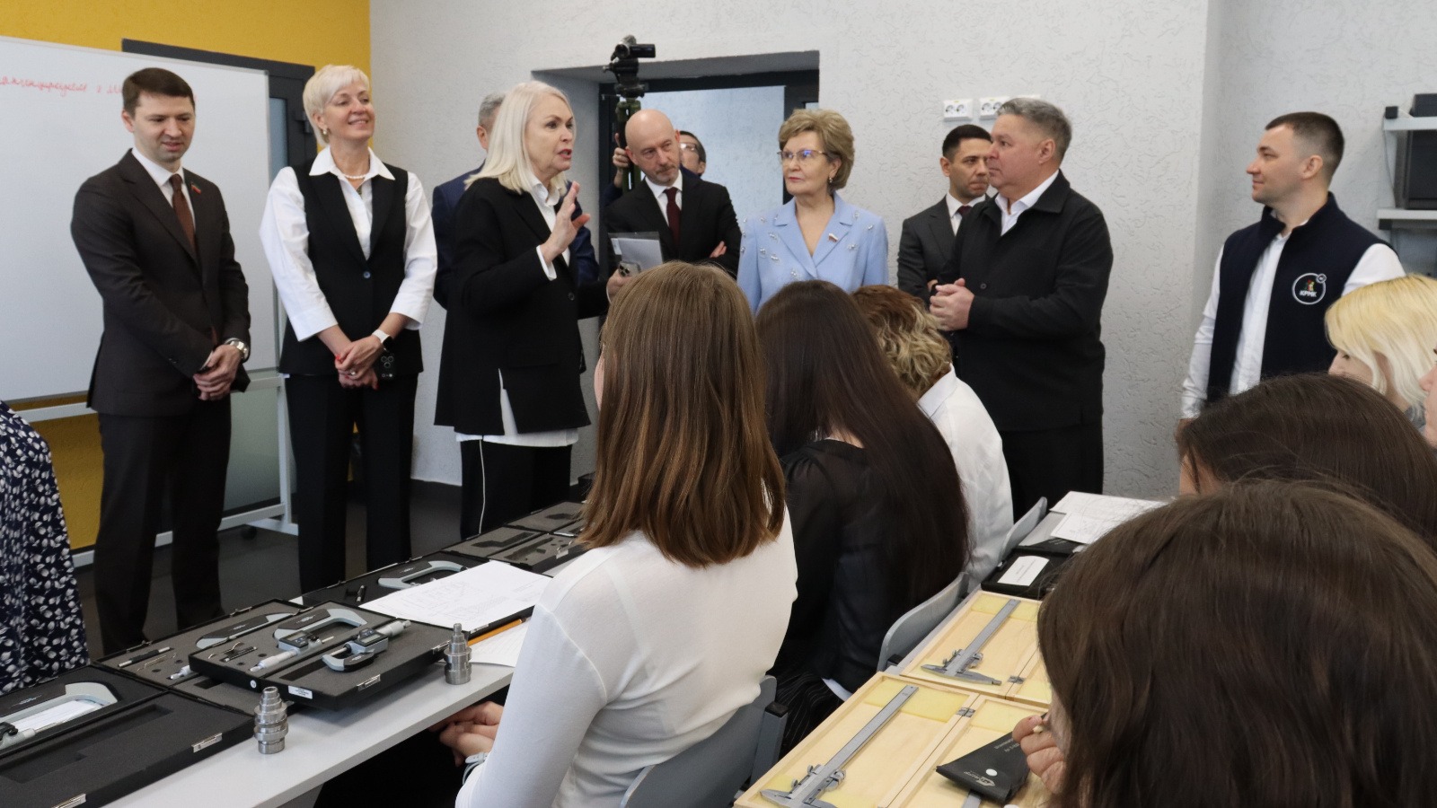 Депутаты Госдумы оценили эксперимент с упрощенным ОГЭ в Татарстане