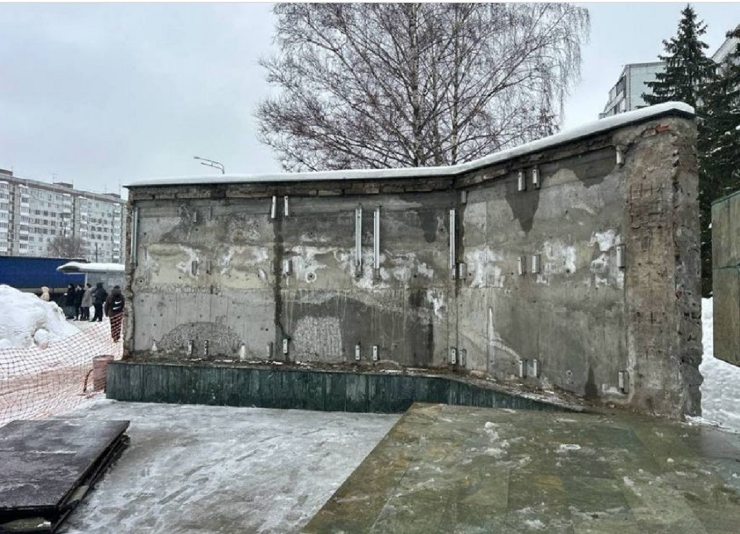 В Казани приступили к ремонту памятника ликвидаторам аварии на Чернобыльской АЭС