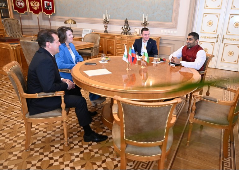 Метшин обсудил с генконсулом Индии в Казани экономические и культурные связи