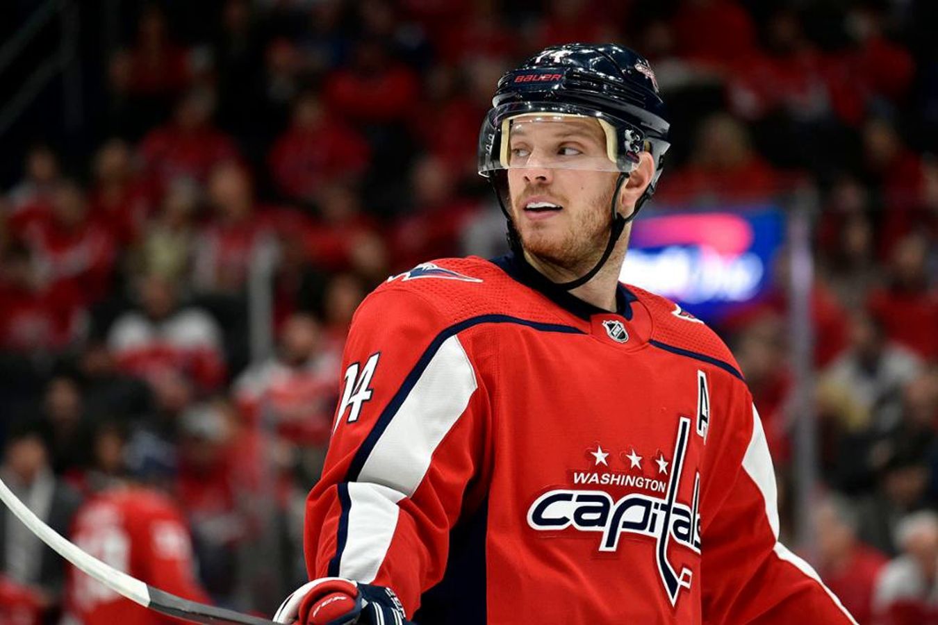 Инсайдер НХЛ сообщил о состоянии раздевалки «Вашингтона» после обмена Карлсона