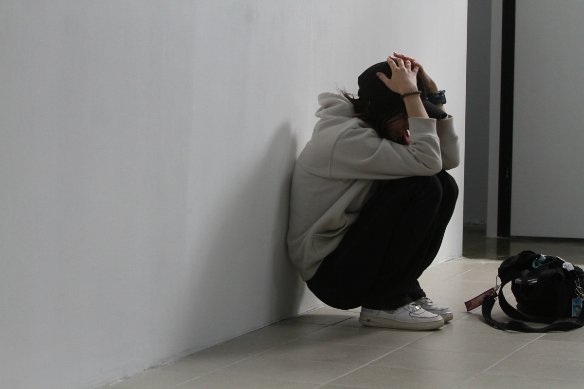 Мошенники наживаются на депрессии: продают курсы «счастья» под видом психологов