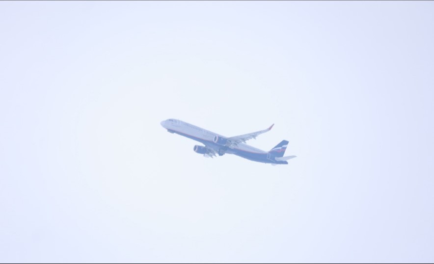 Самолет Казань - Екатеринбург вернулся в аэропорт из-за неполадок с шасси