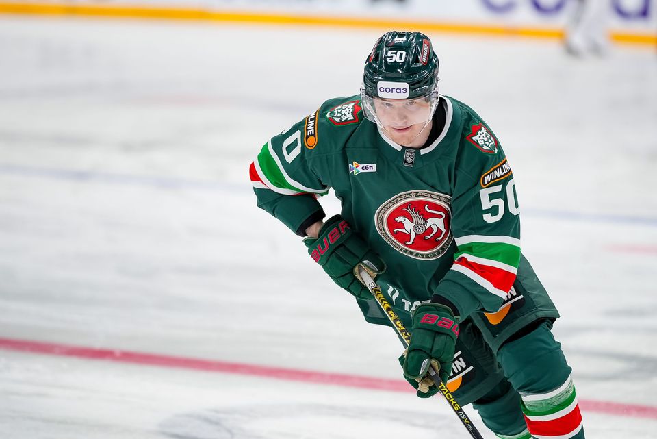 «Ак Барс» обыграл «Спартак» благодаря дублю Александра Хмелевского