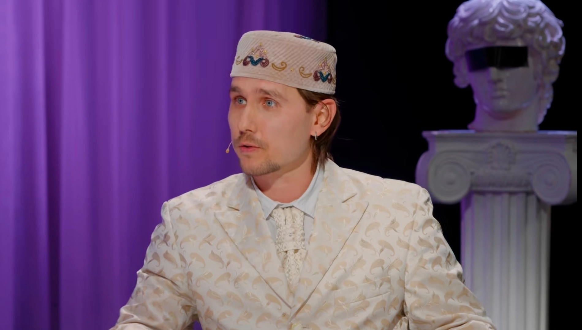 Собчак на шоу «Быстрые свидания» назвала казанского блогера «дешевым понторезом»