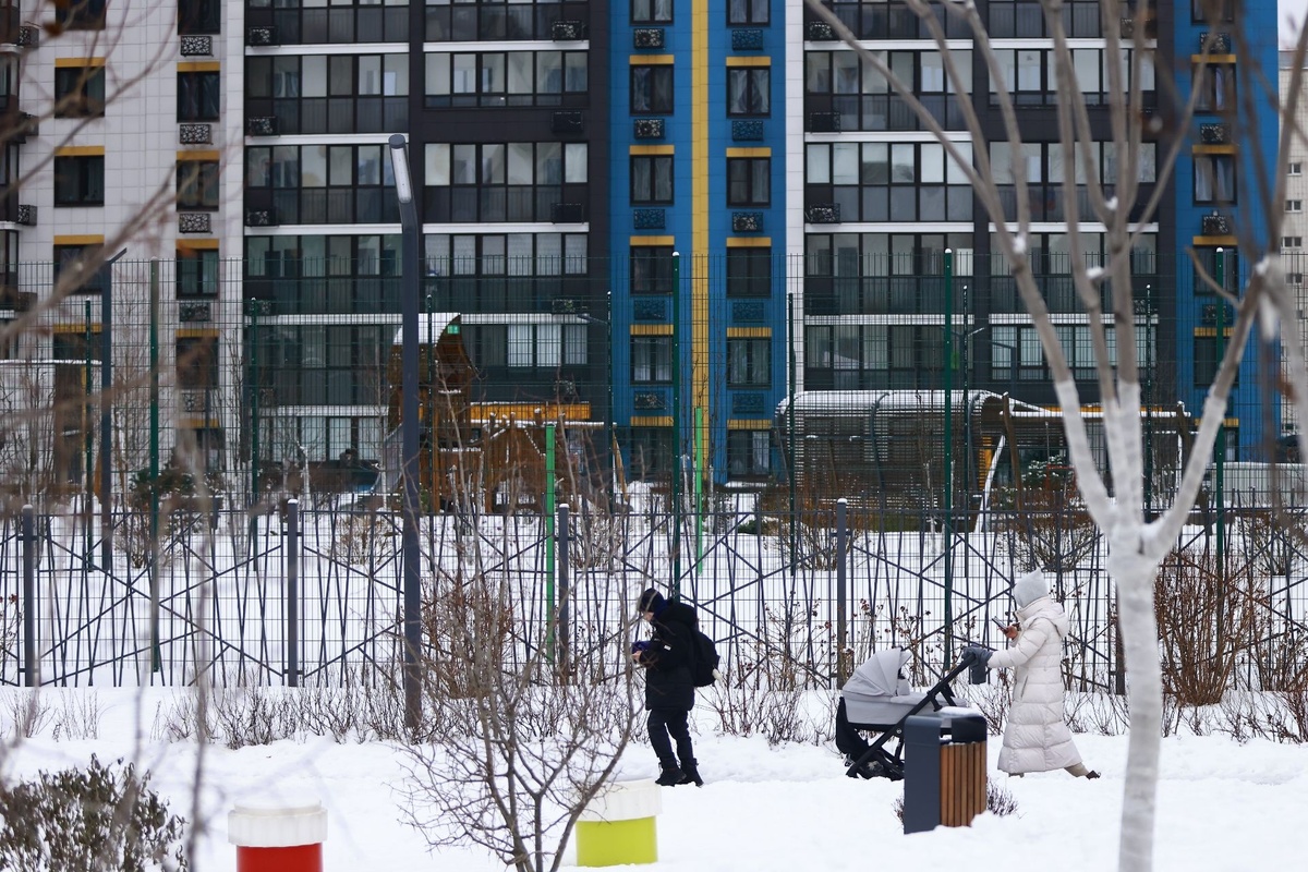 Каждый второй зумер надеется на родителей при покупке первого жилья