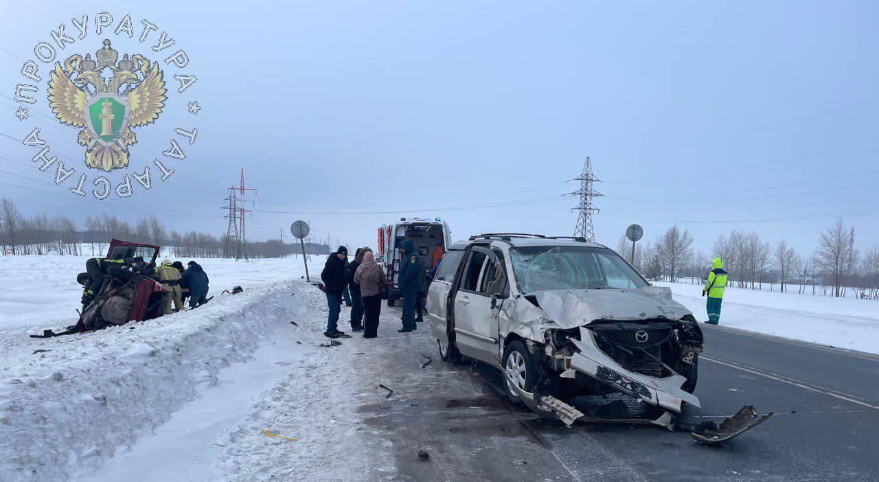 Пассажирка из Renault погибла после ДТП с Mazda в Татарстане