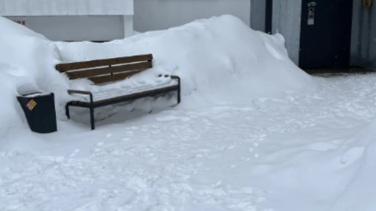 УК Татарстана предупредили, что от снега нужно очищать проезды к гидрантам