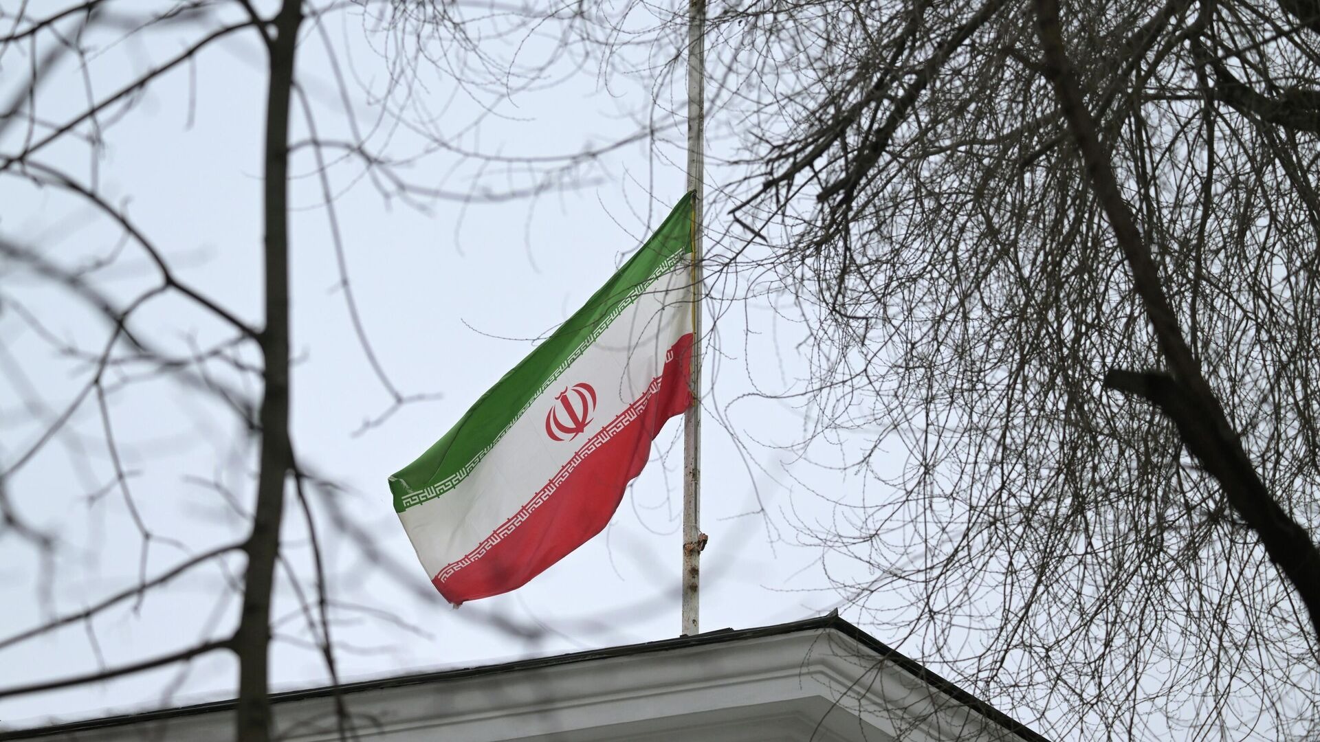 Иран нанес самый мощный удар по Израилю: 30 сверхтяжелых ракет