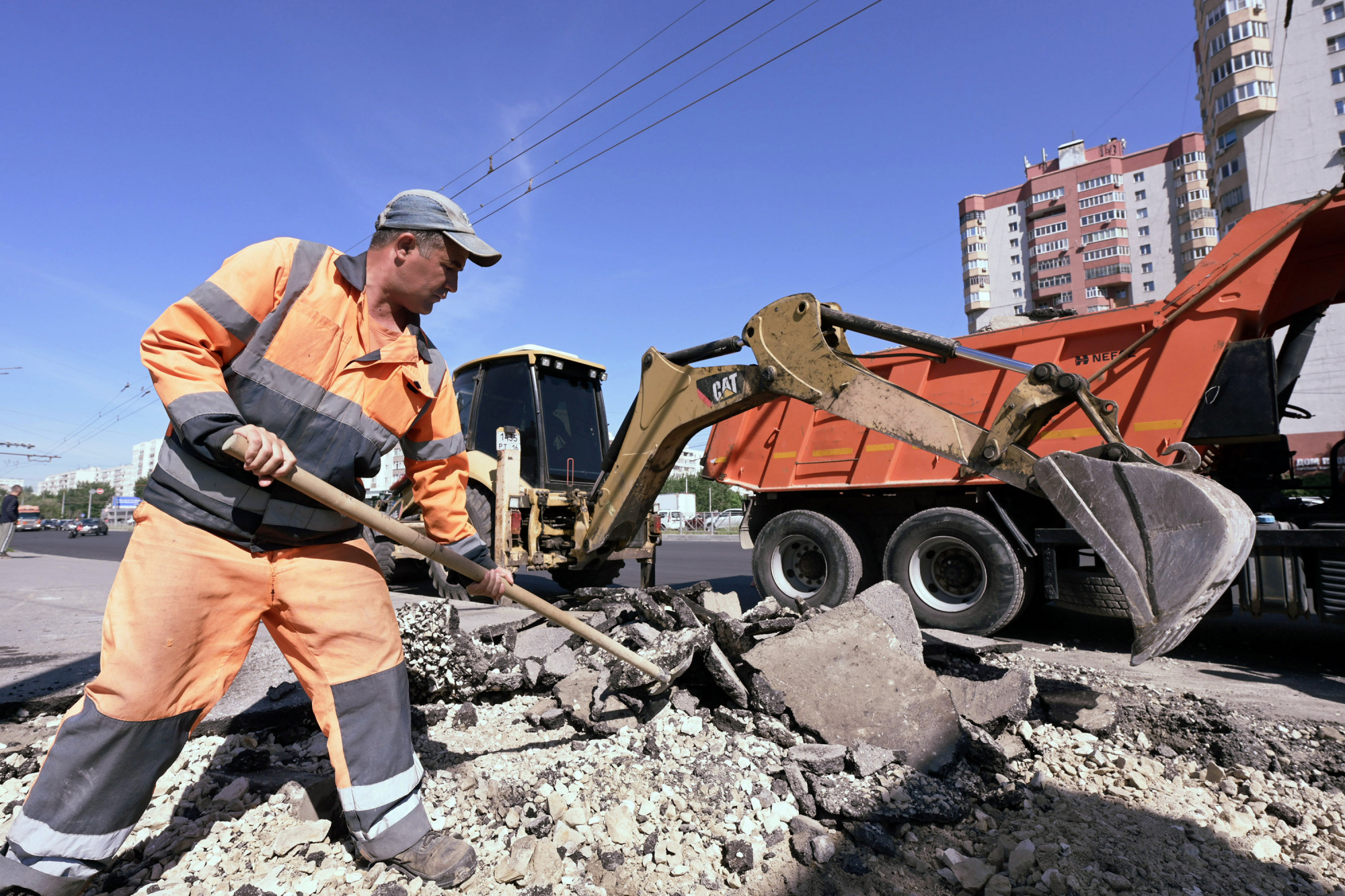 Полмиллиона квадратных метров дорог отремонтировали в Советском районе Казани