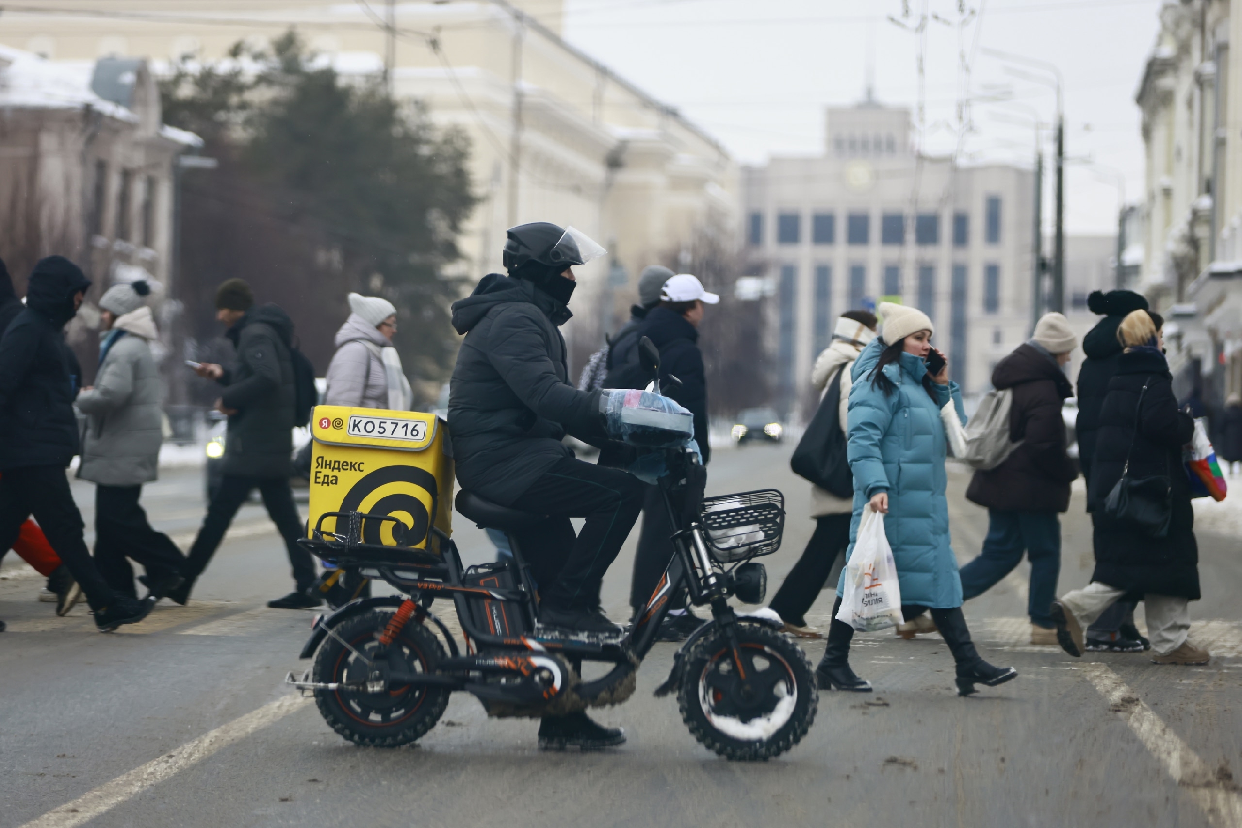 Татарстанцы выживают с помощью подработки в доставке