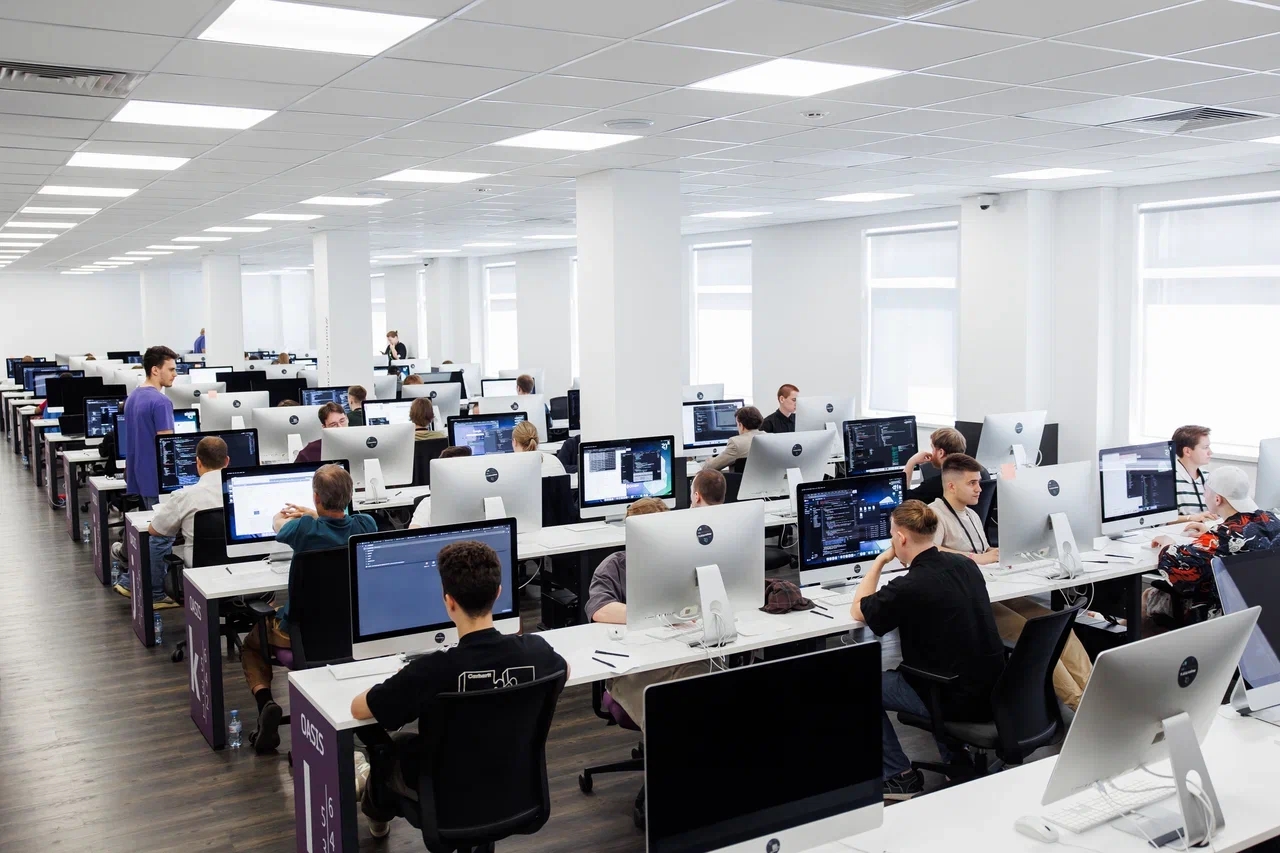 Кто участвует в конкурсе «Цифровой марафон»