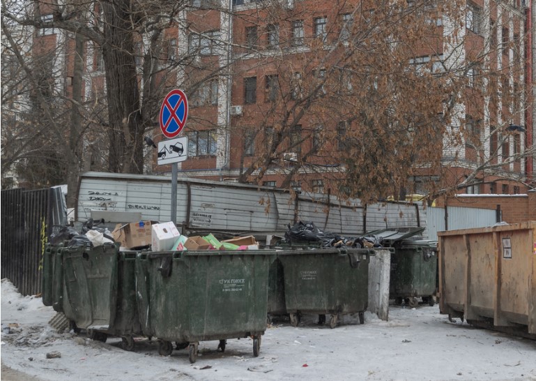 В Казани очистили 700 контейнерных площадок, недоступных ранее из-за снега