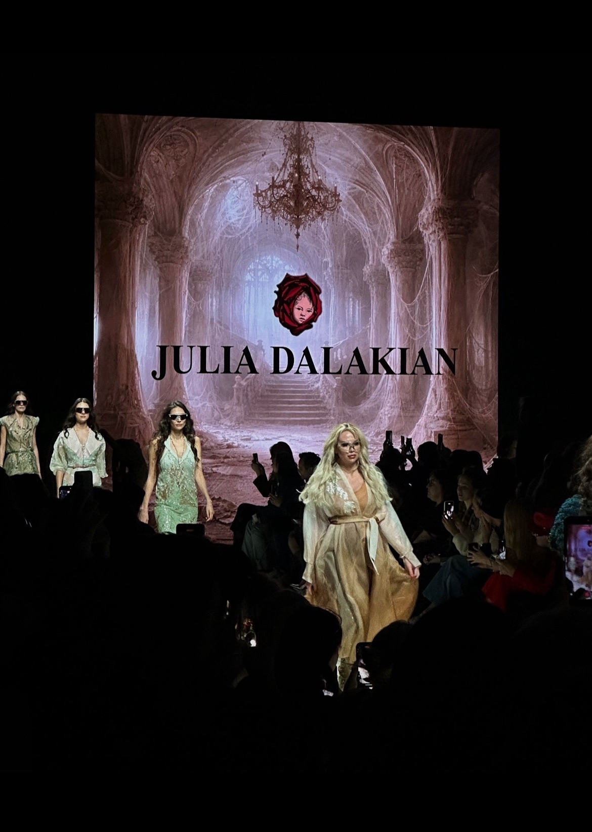 Ангелина Проскурякова/GALA