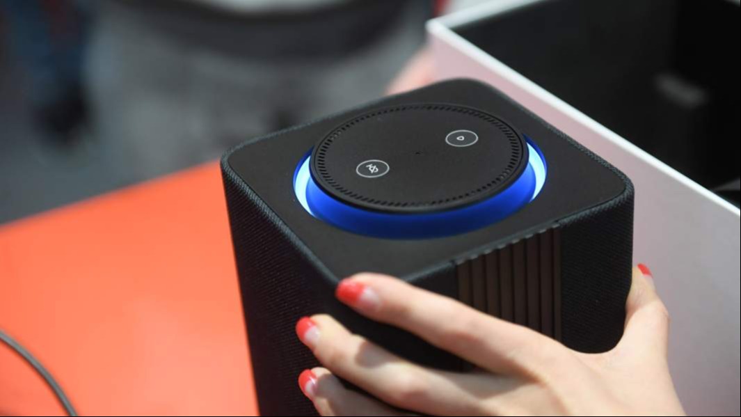 В МВД предупредили о слежке через умные колонки и голосовых помощников