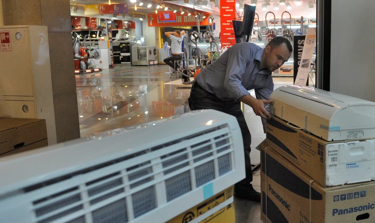 Какой штраф грозит россиянам за установку кондиционера