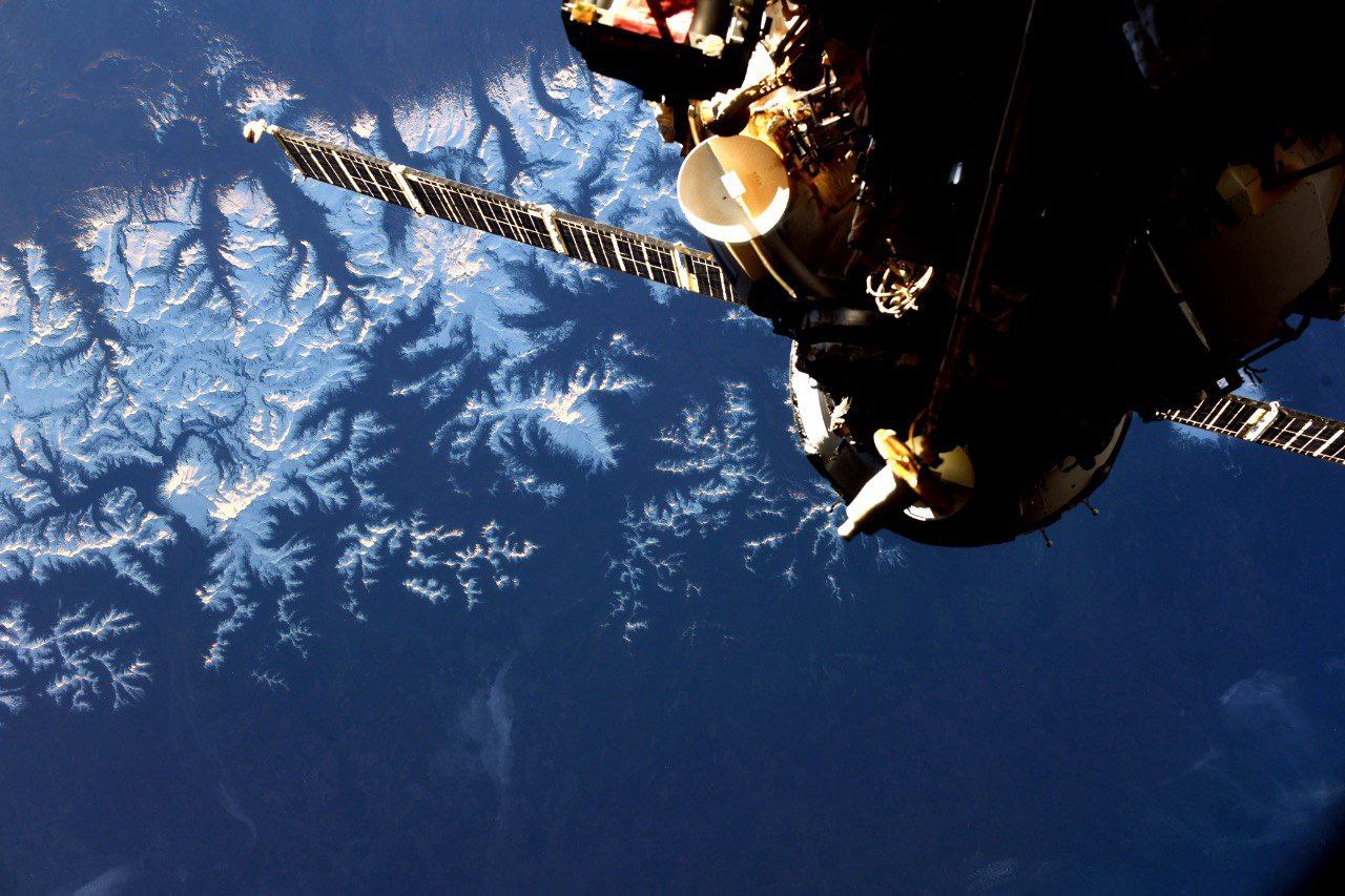 Что за пределами Вселенной: мультивселенная, симуляция, ничто