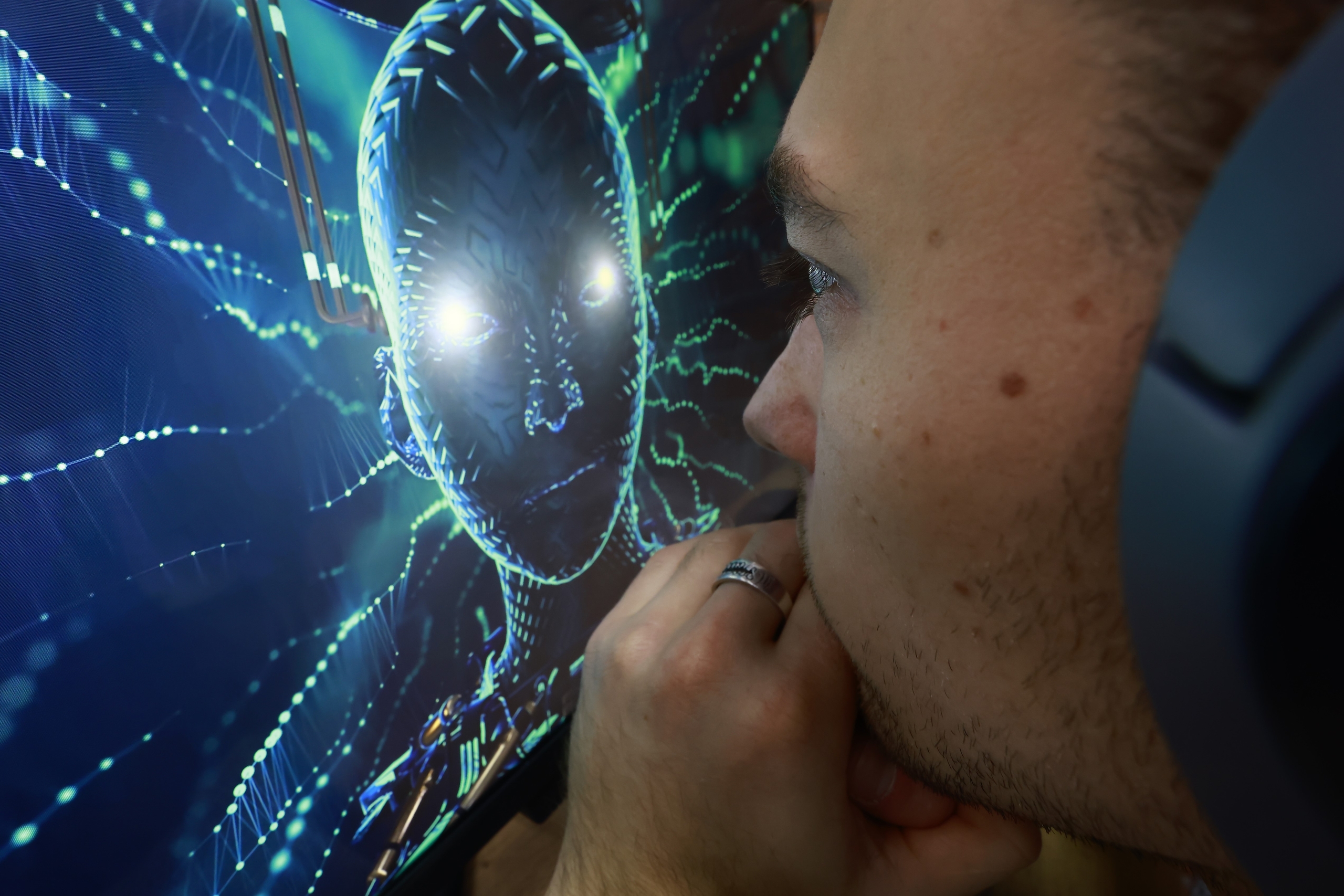 В Госдуме предложили запретить ИИ создавать образ человека без его согласия