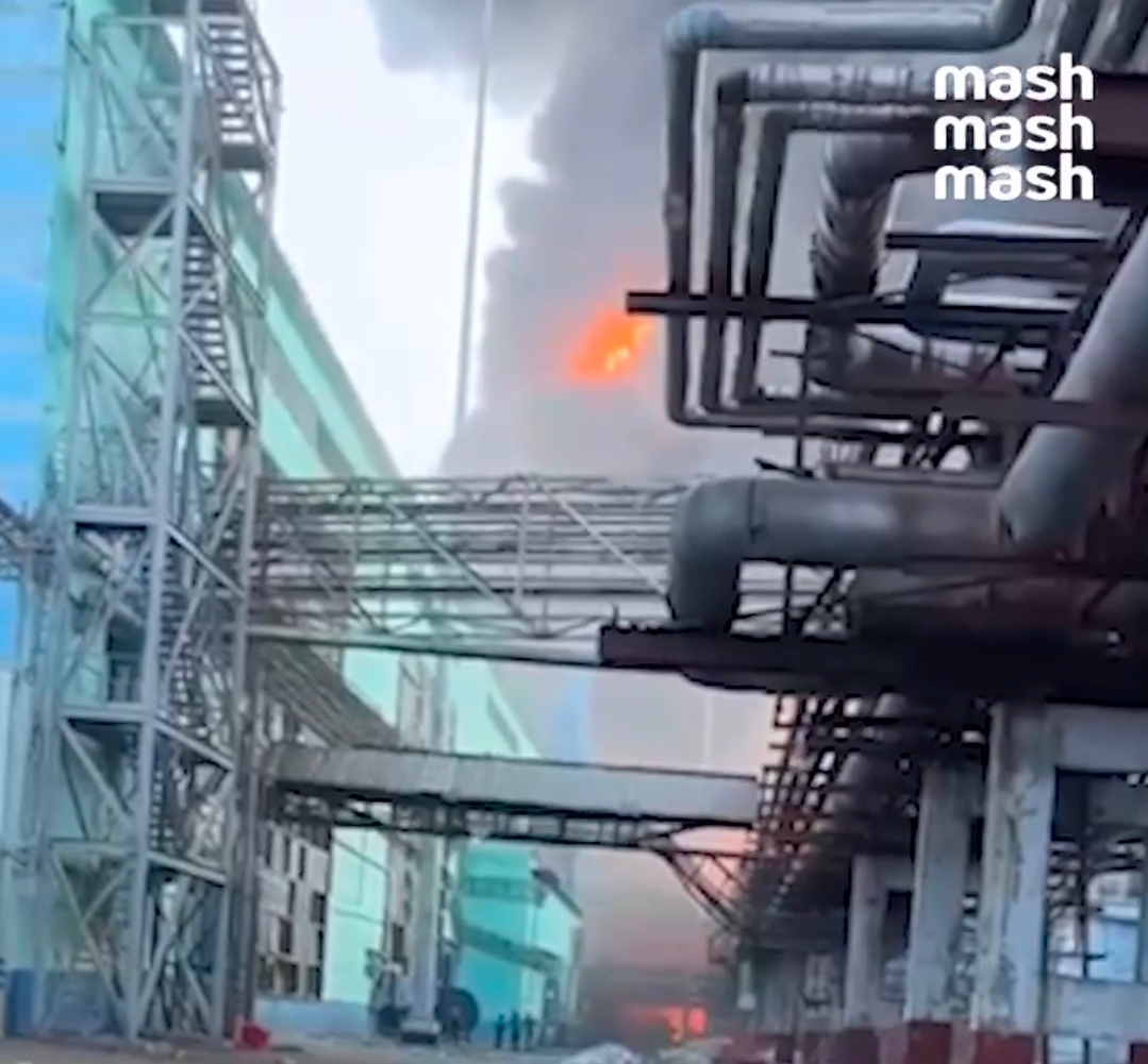 Взрыв на Нижнекамскнефтехиме: главное