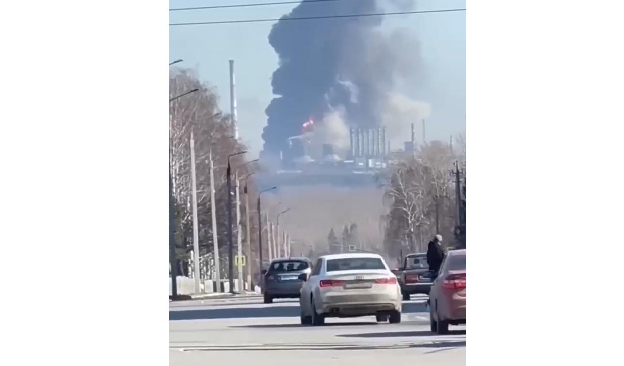 Один человек погиб и 50 пострадали при ЧП на заводе в Нижнекамске