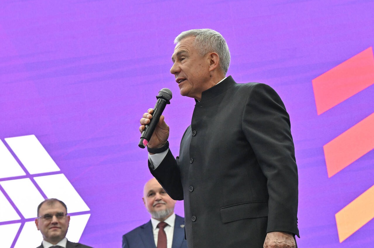 Минниханов: «Мы должны не брать 6 млрд с оптового рынка энергетики, а продавать»